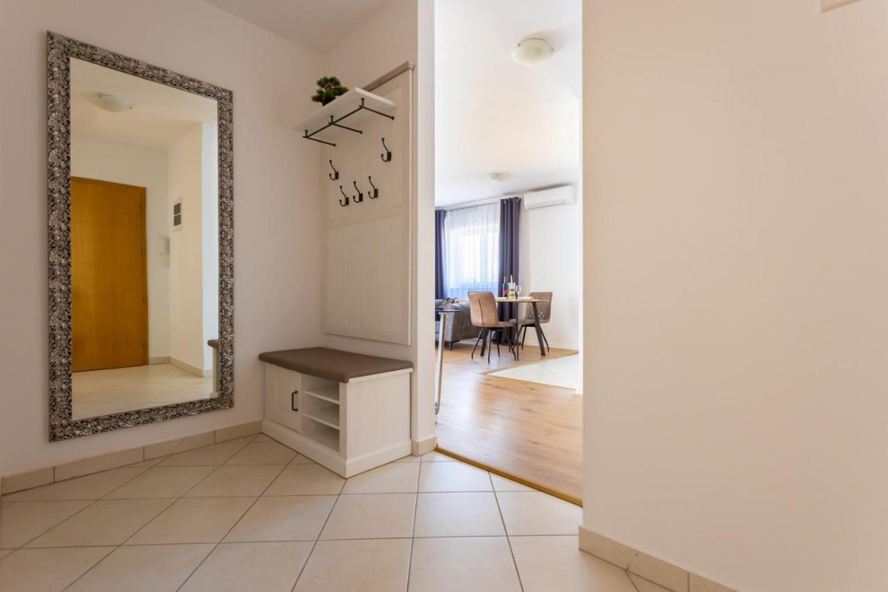 Apartment Demo Malinska Dış mekan fotoğraf