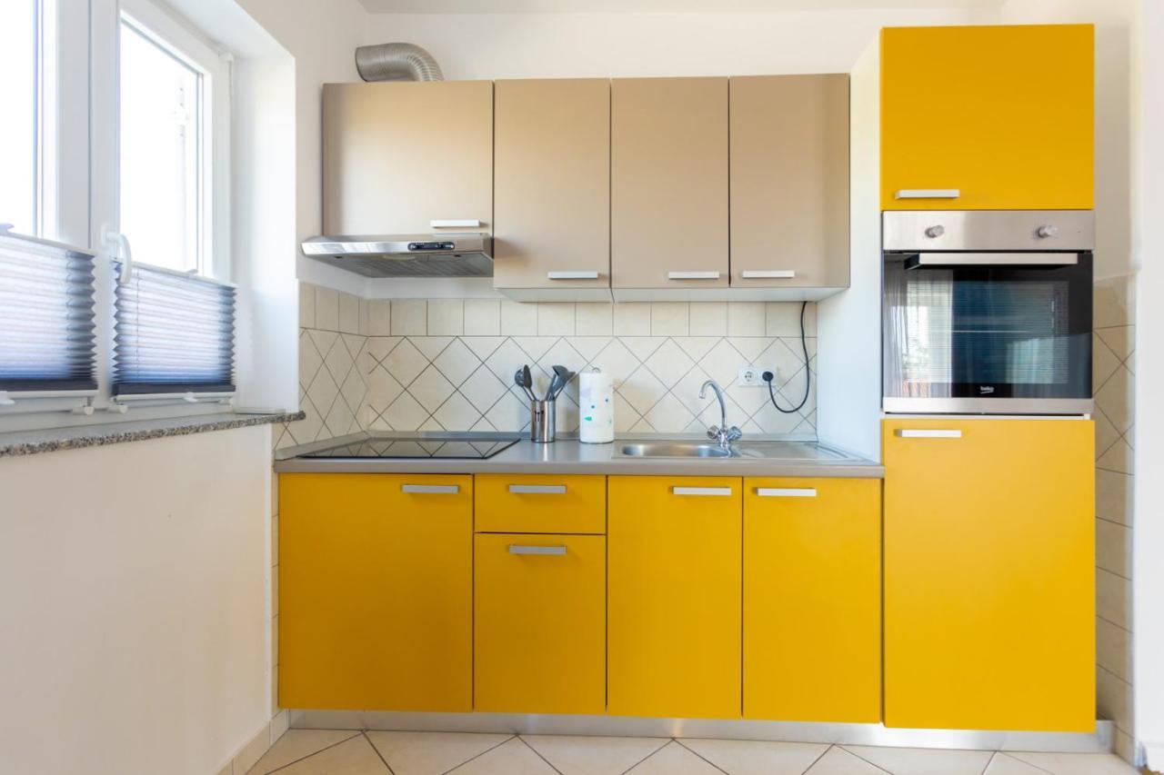 Apartment Demo Malinska Dış mekan fotoğraf