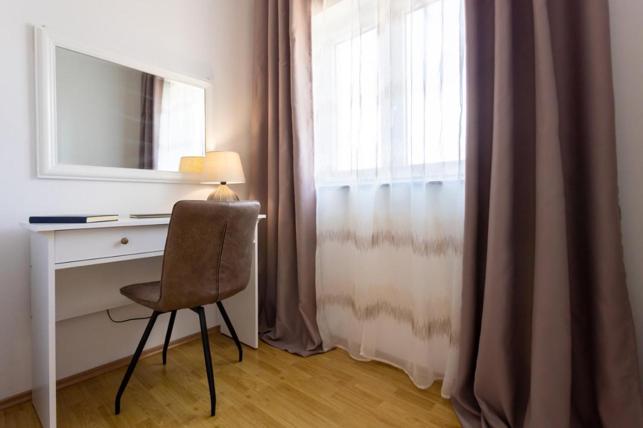 Apartment Demo Malinska Dış mekan fotoğraf