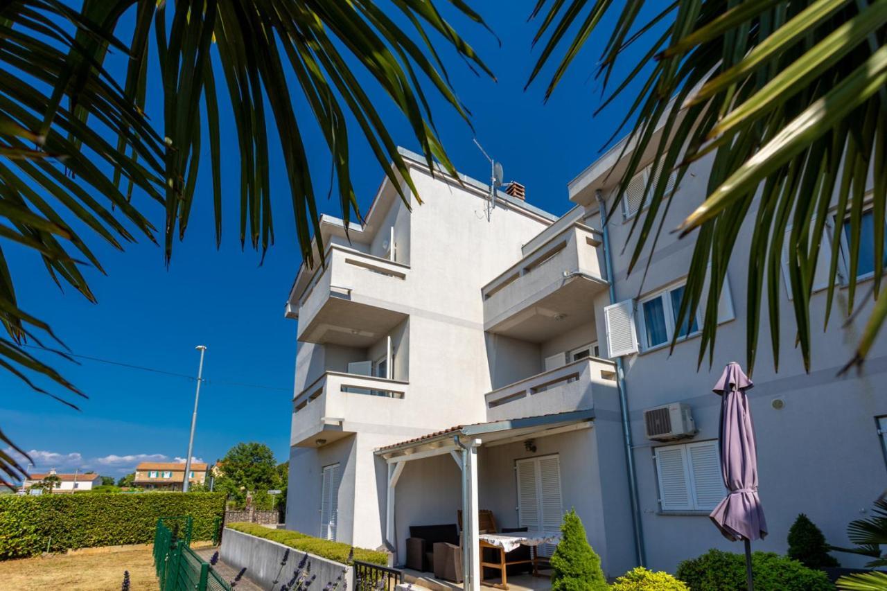 Apartment Demo Malinska Dış mekan fotoğraf