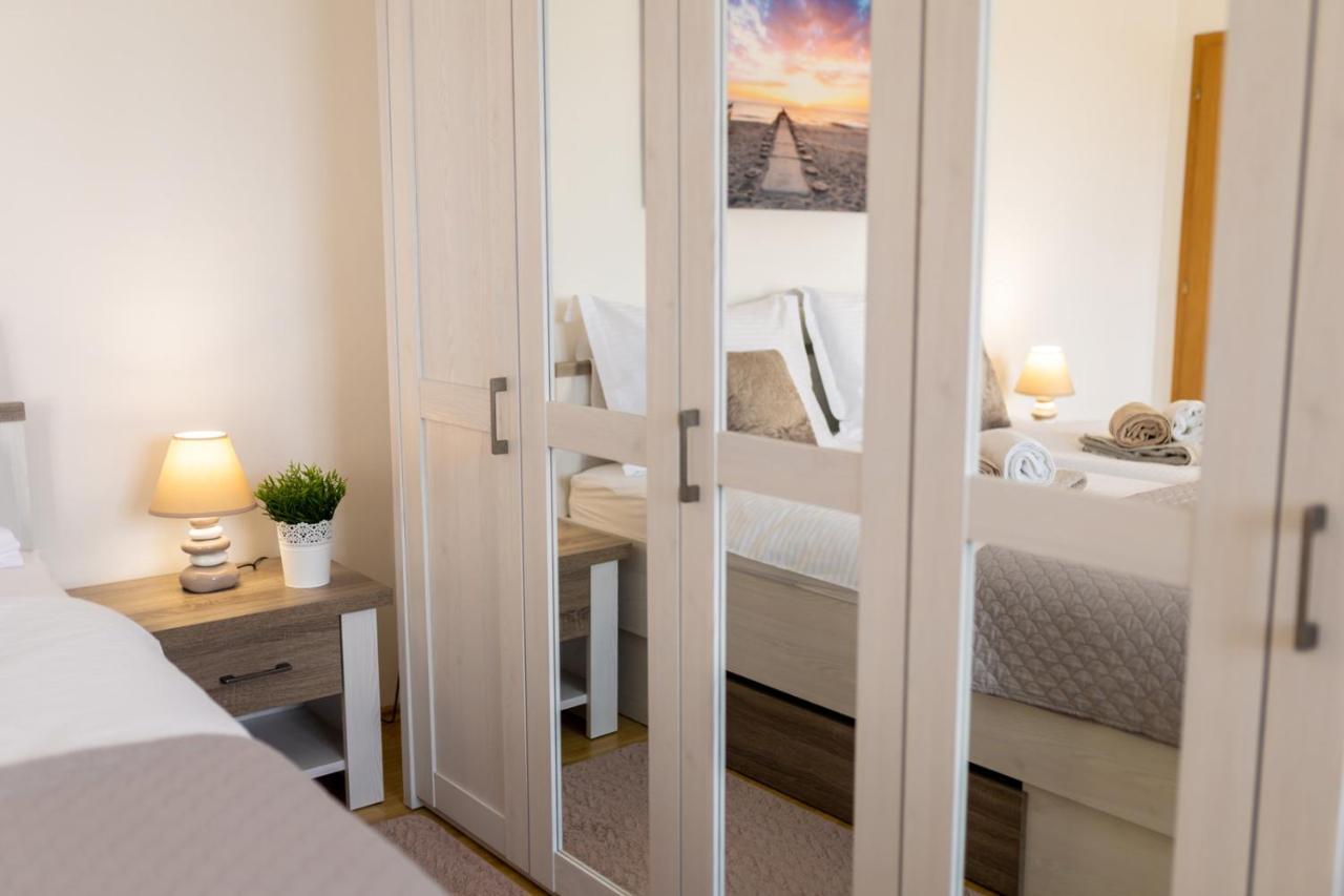 Apartment Demo Malinska Dış mekan fotoğraf