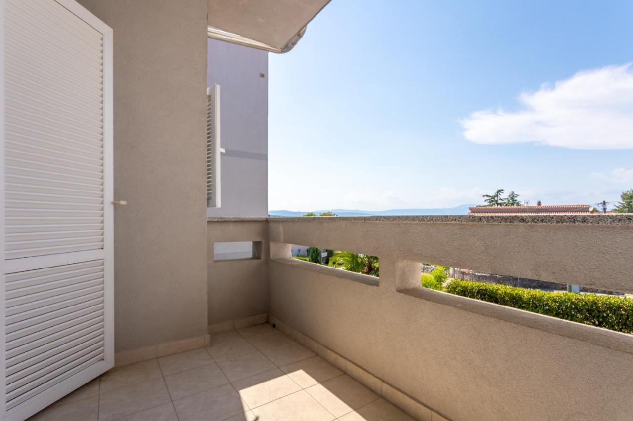 Apartment Demo Malinska Dış mekan fotoğraf