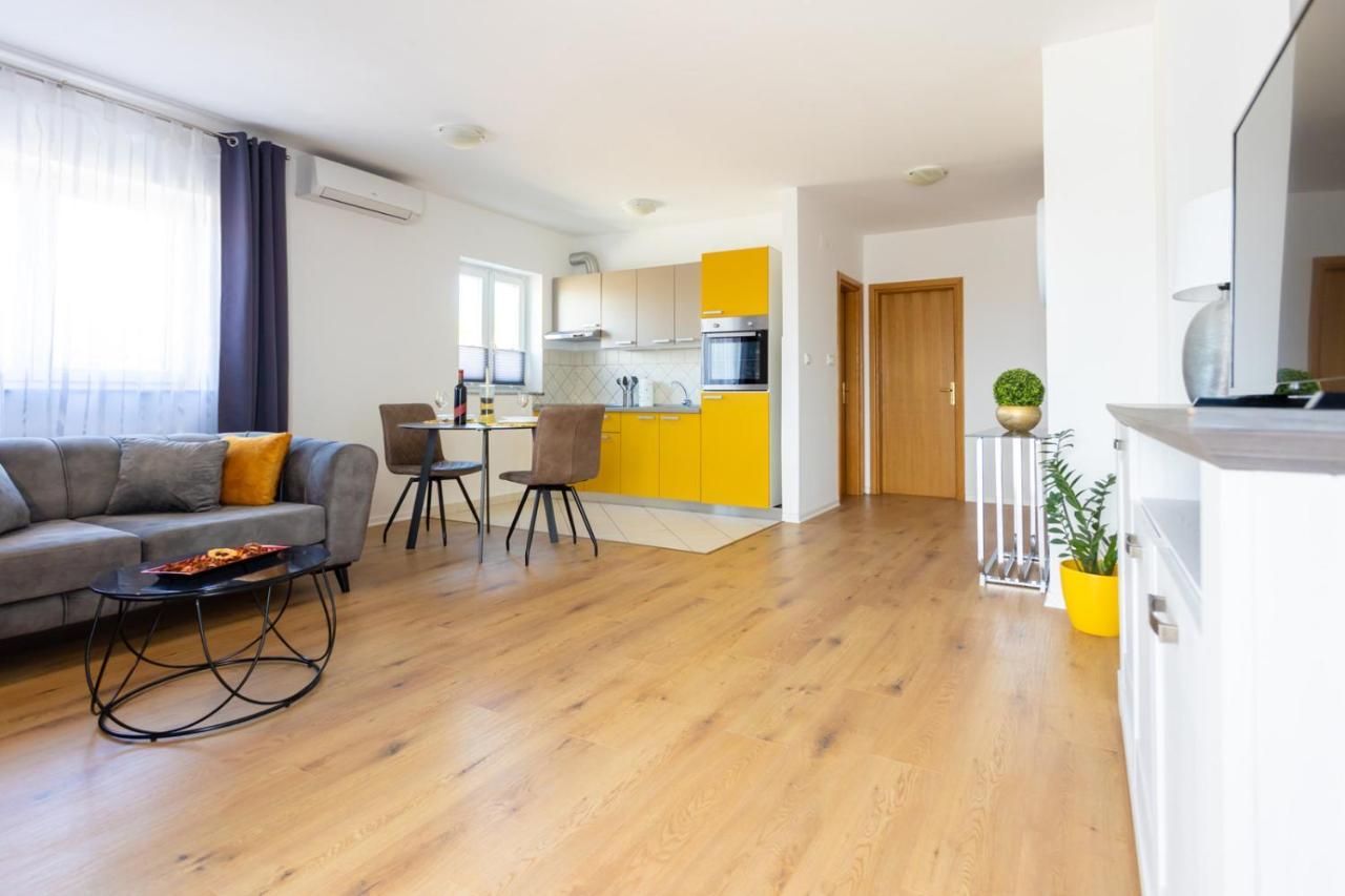 Apartment Demo Malinska Dış mekan fotoğraf