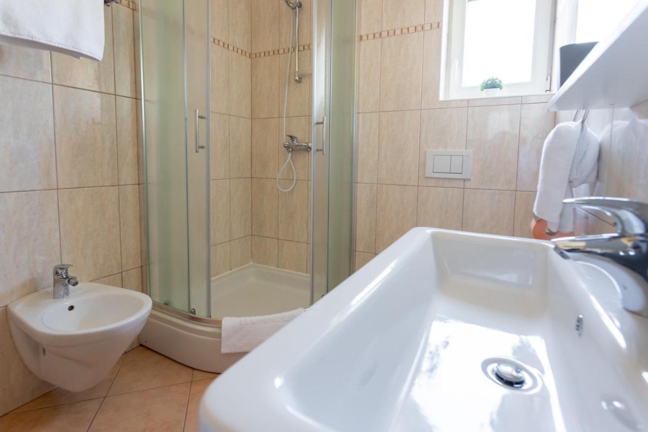 Apartment Demo Malinska Dış mekan fotoğraf